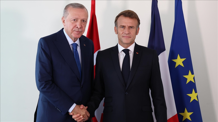 Cumhurbaşkanı Erdoğan, Fransa Cumhurbaşkanı Macron’la telefonda görüştü