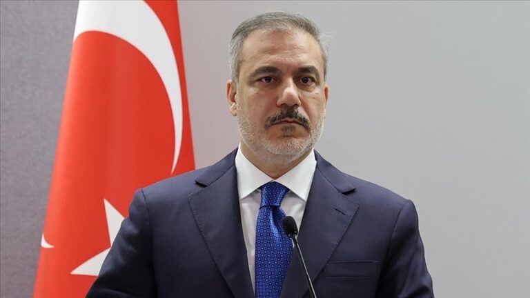 Dışişleri Bakanı Fidan, Azerbaycanlı ve Güney Koreli mevkidaşlarıyla telefonda görüştü