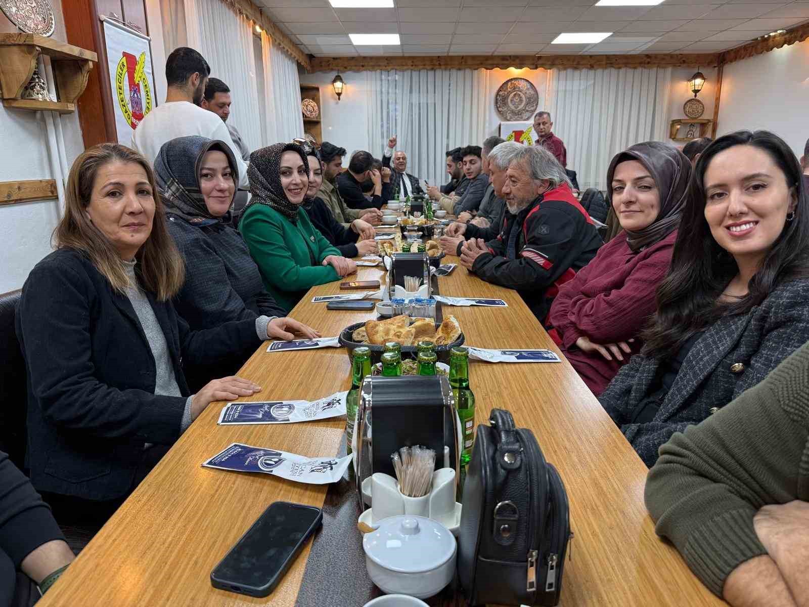 Erzincan’da gazeteciler iftar programında bir araya geldi